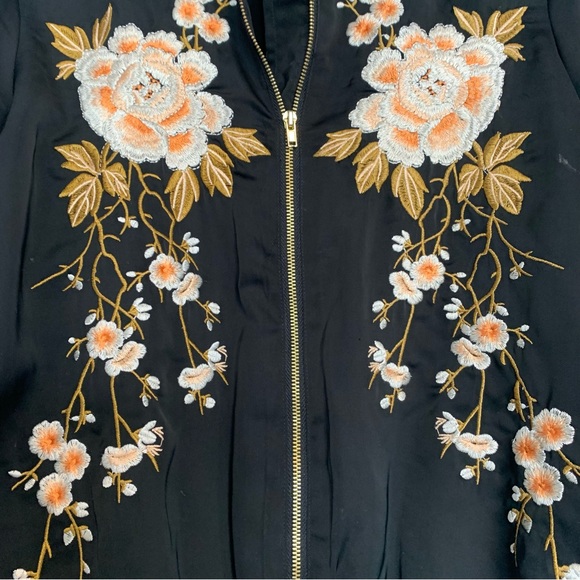 SOLD Divided Black Embroidered size M Bomber style sweater - Picture 4 of 7